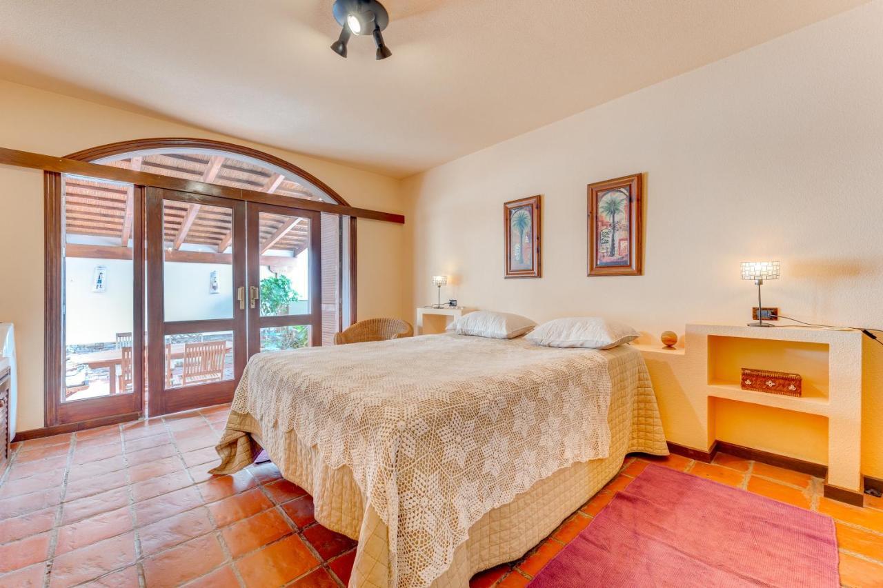 Buenavista Panoramic Villa In Costa Adeje Eksteriør bilde